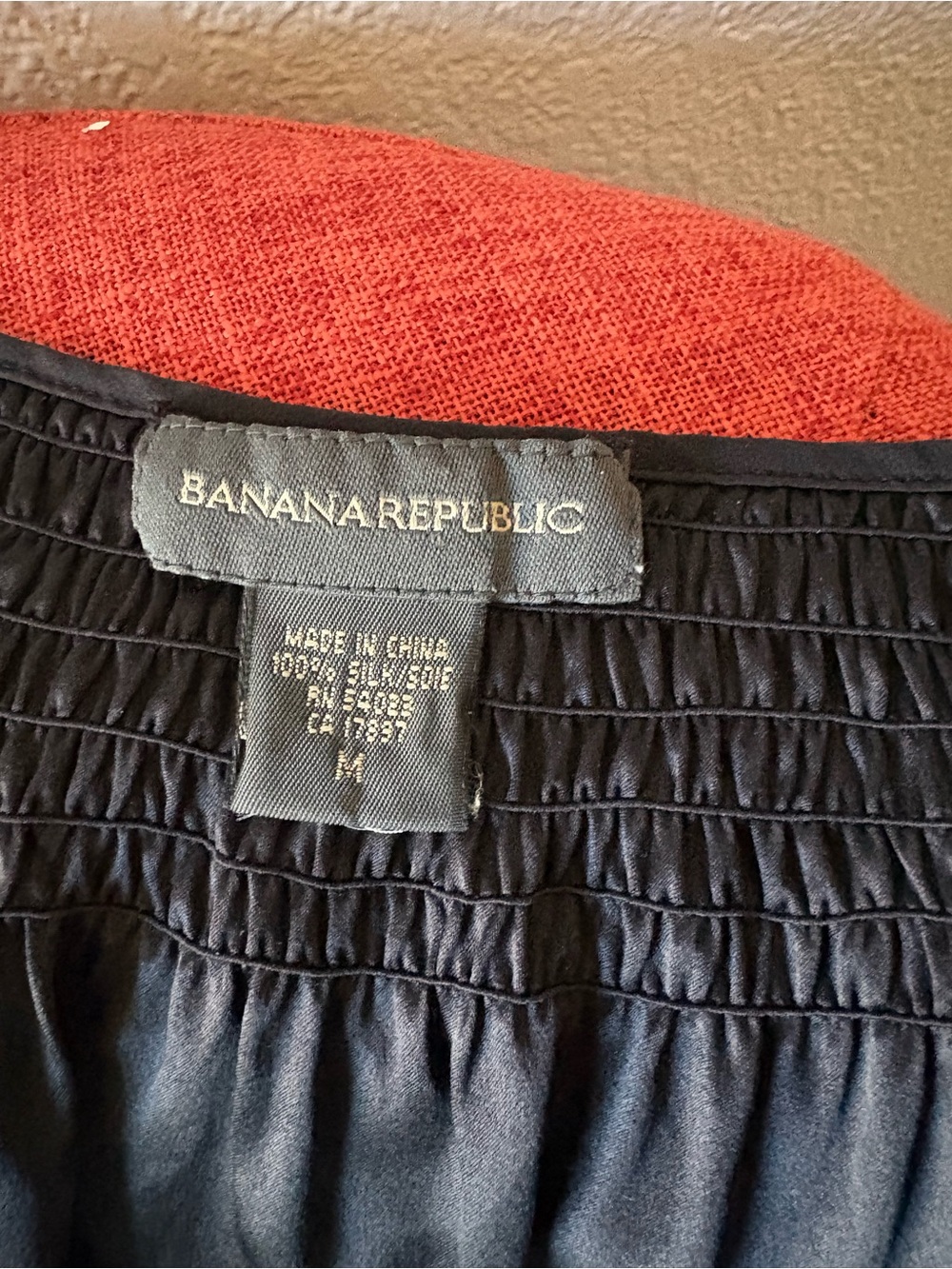 Banana Republic silk boho peplum top
Size M - Picture 3 of 5